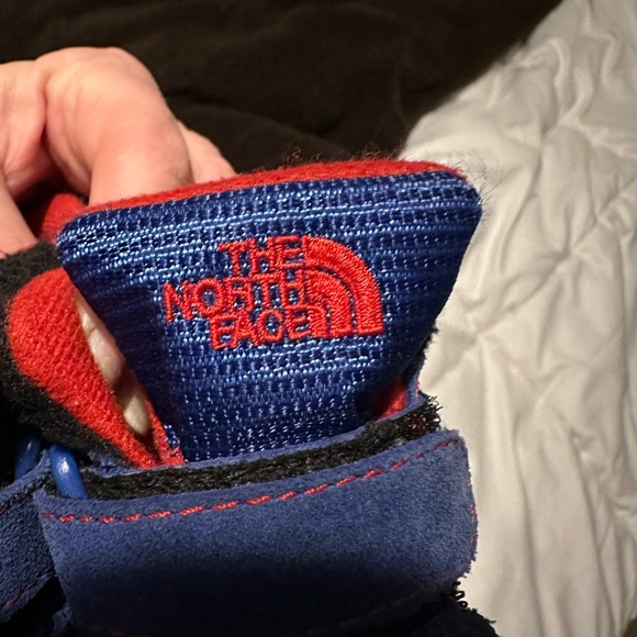 The North Face Infant Boys Size 6 Toddler Waterproof Winter Suede Snow Boots - Picture 5 of 9